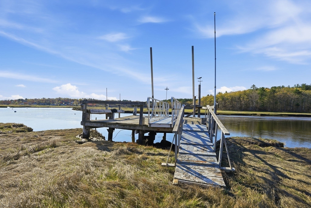 85 Kings Landing Property Photo 2