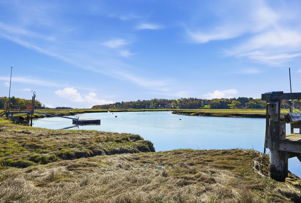 85 Kings Landing Property Photo 14