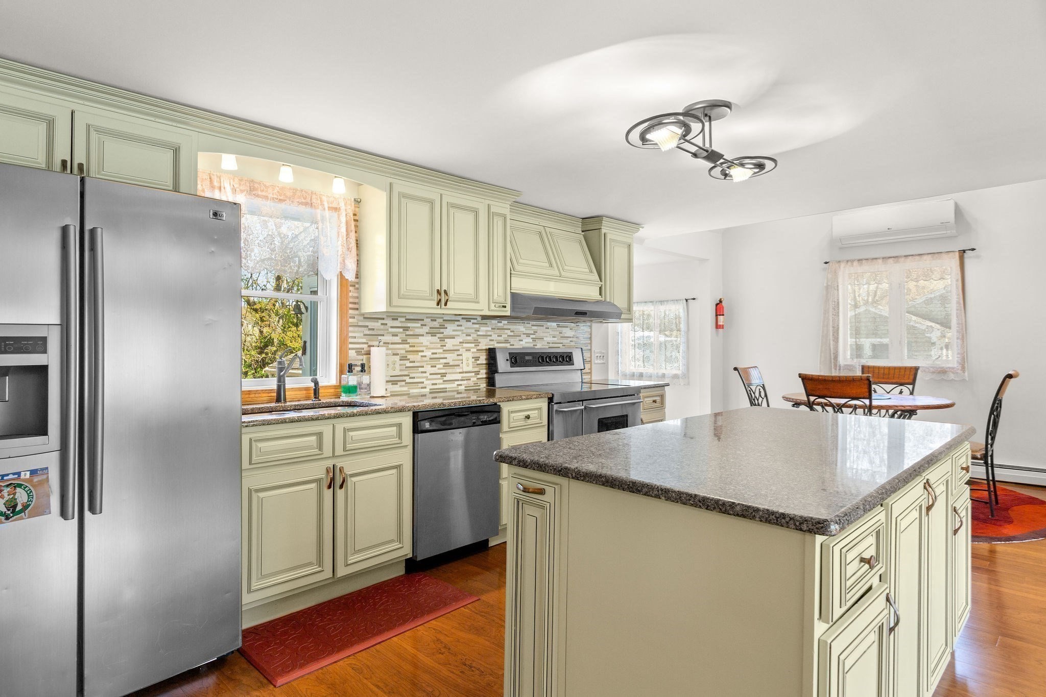 6 Sylvan Way Property Photo 8