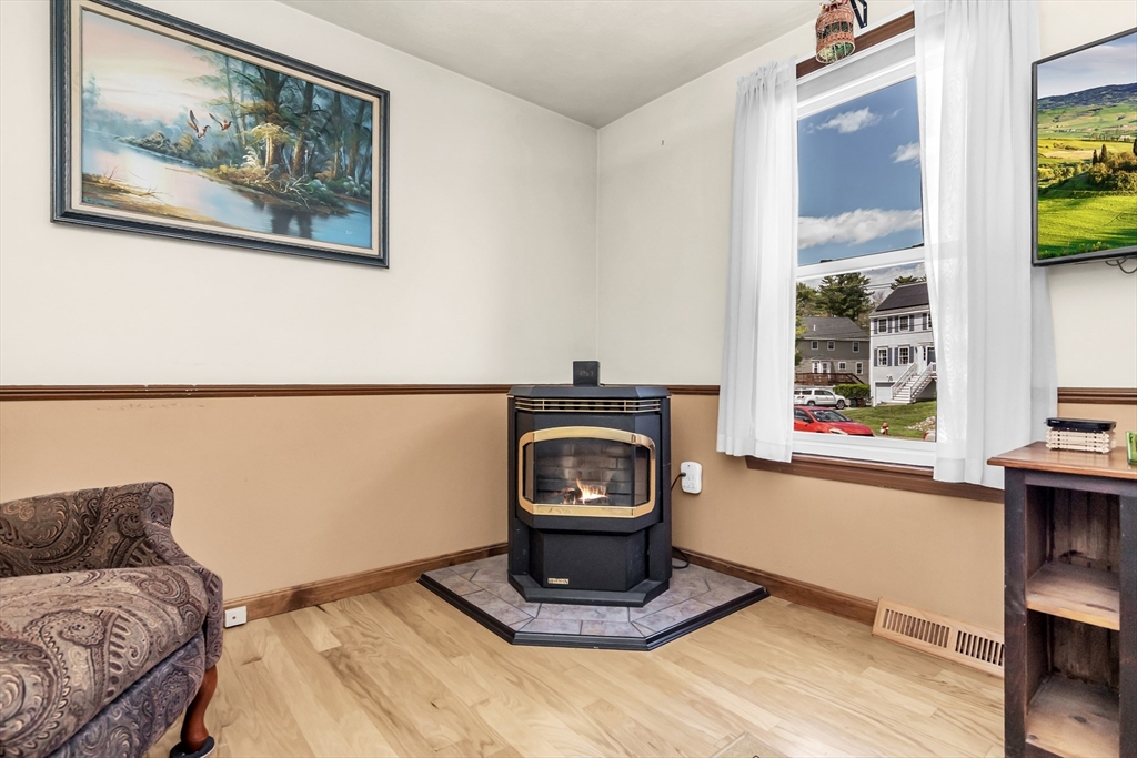 8 Portsmouth Rd Property Photo 5