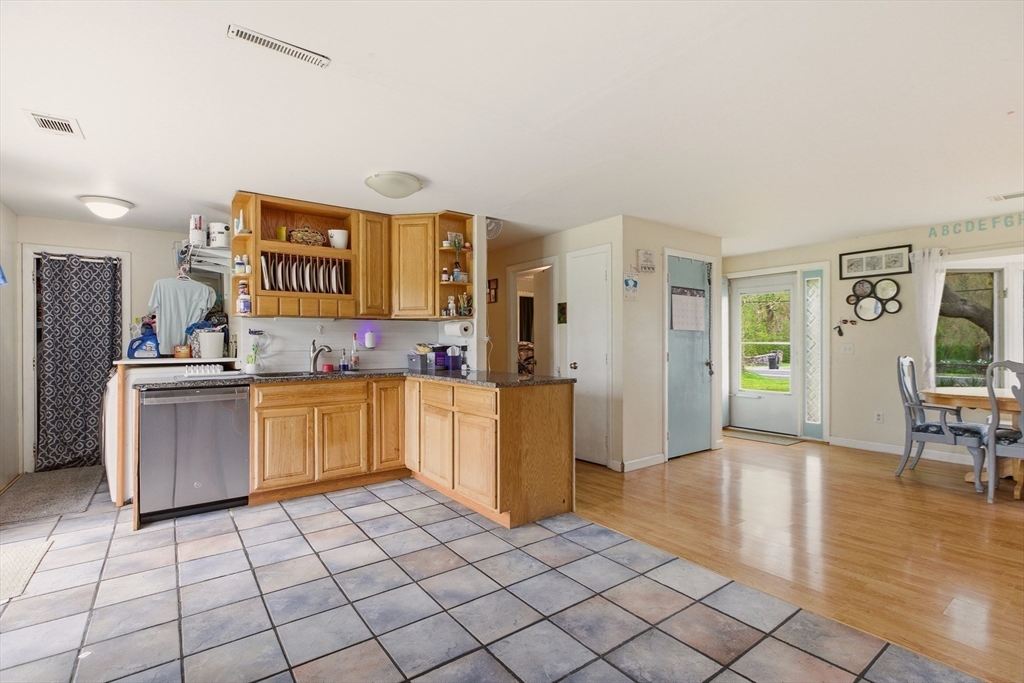 304 Bushee Road Property Photo 4