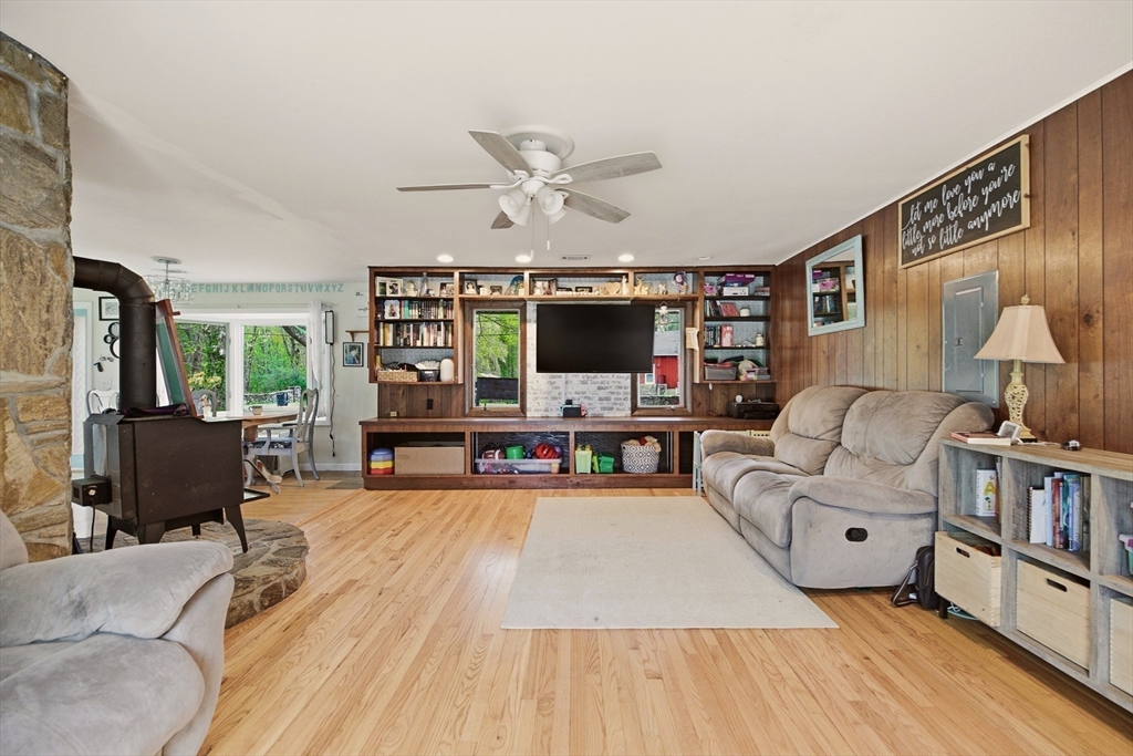 304 Bushee Road Property Photo 11