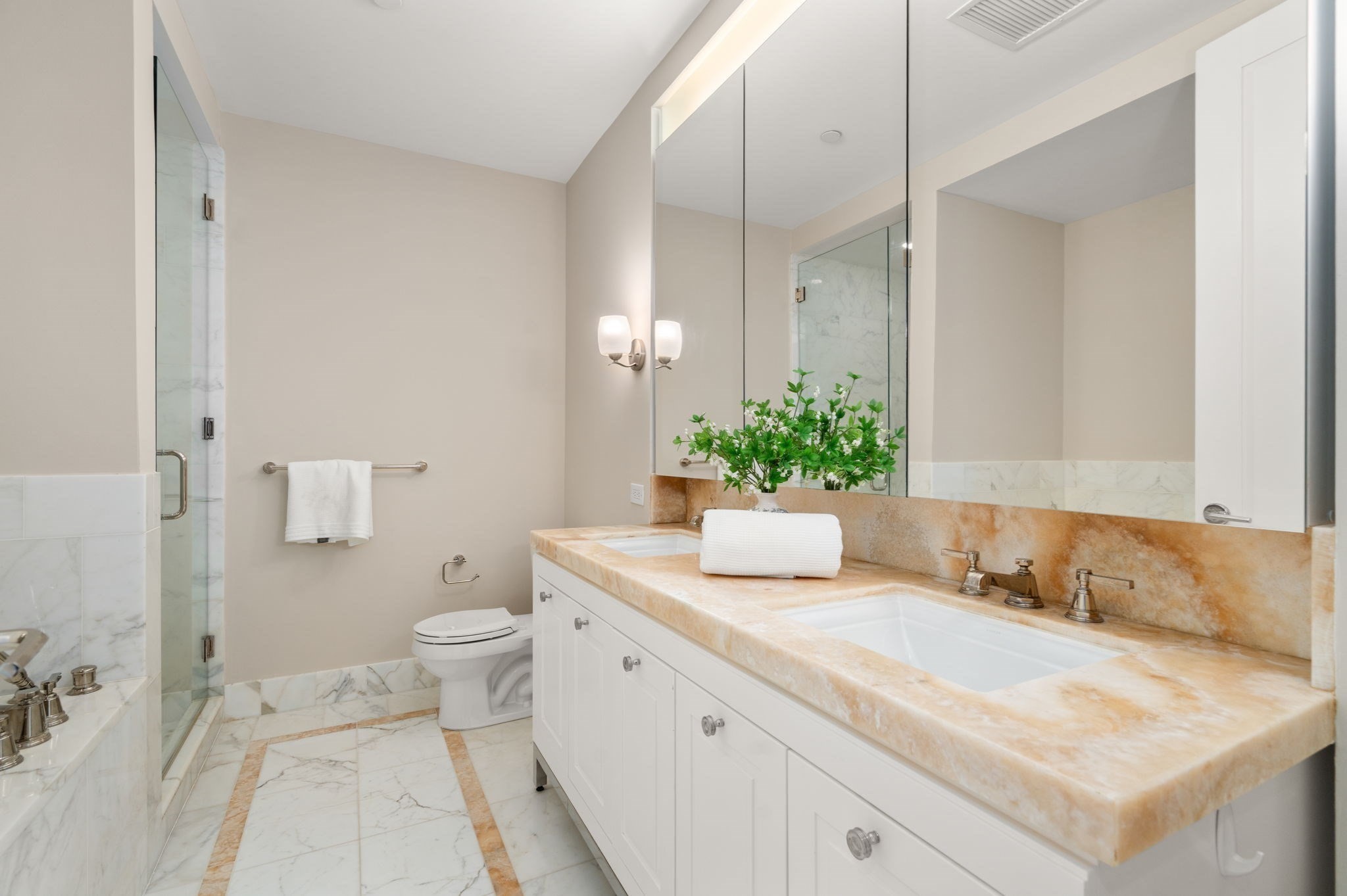 400 Stuart St # 16b Property Photo 11