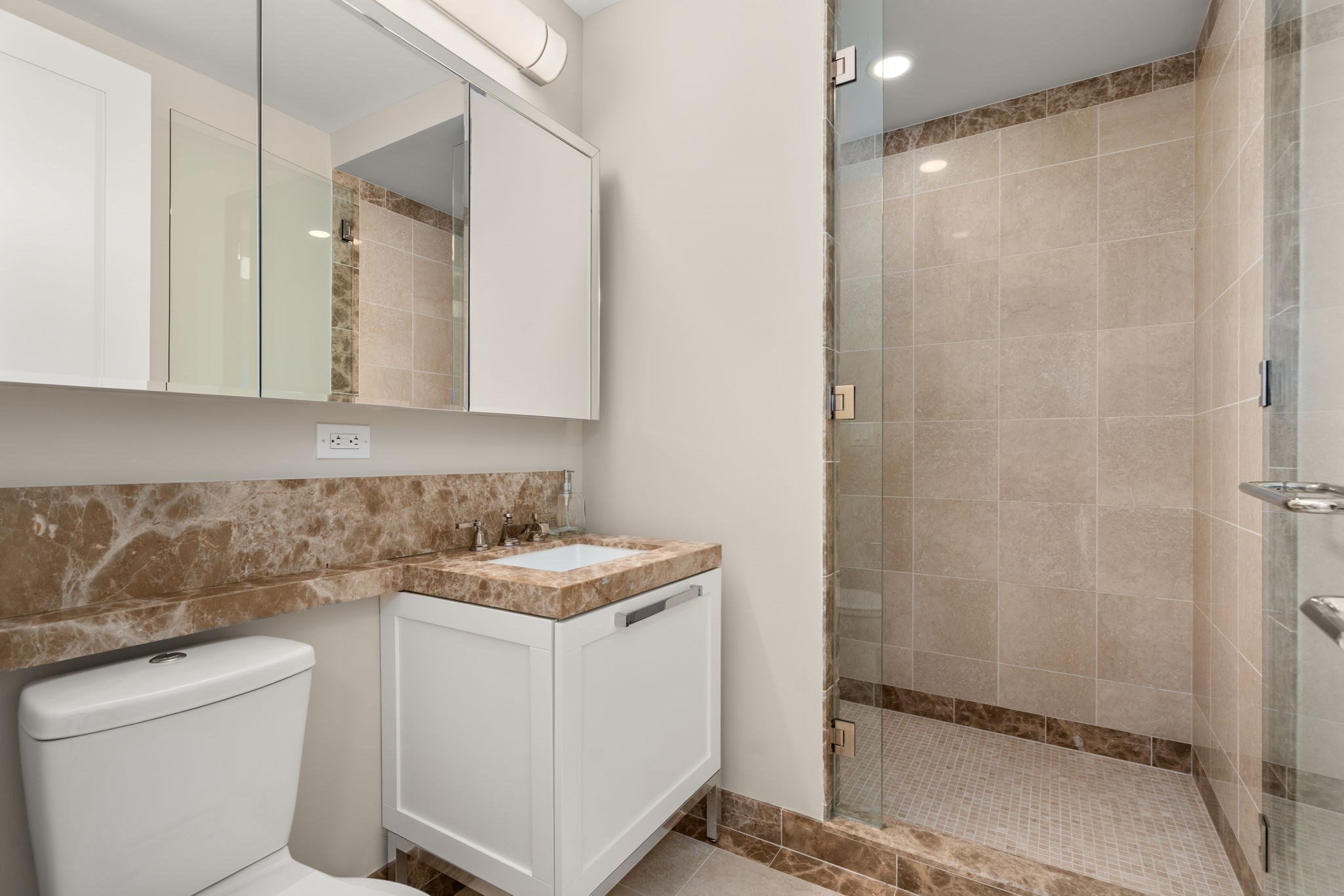 400 Stuart St # 16b Property Photo 14