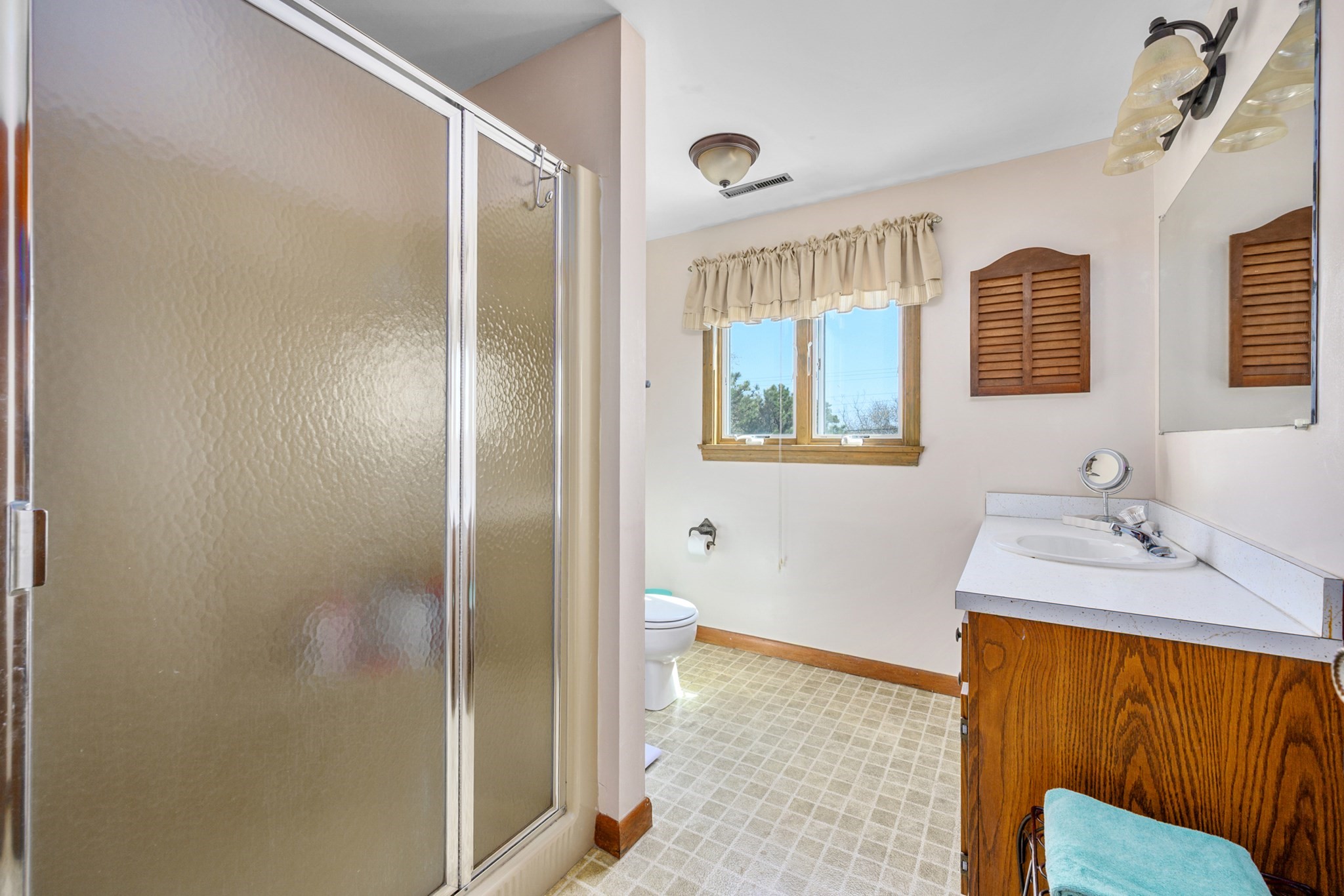 64 Lower County Property Photo 27
