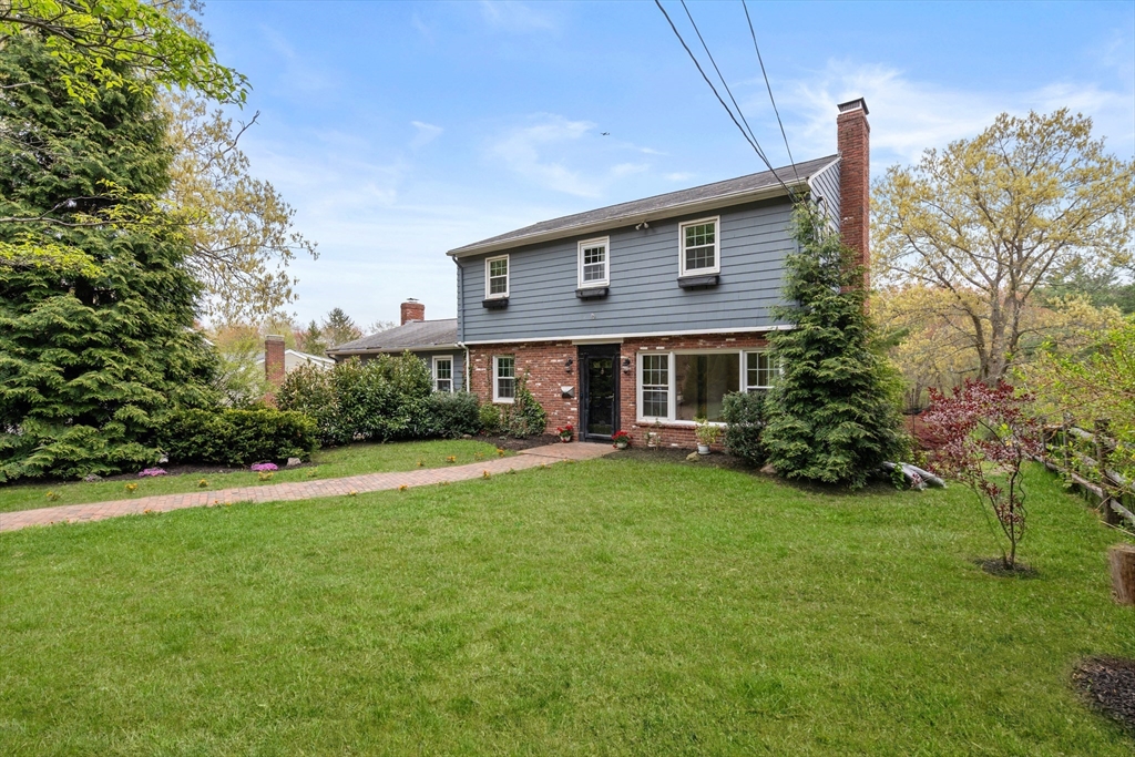 1066 Hillside St Property Photo 1