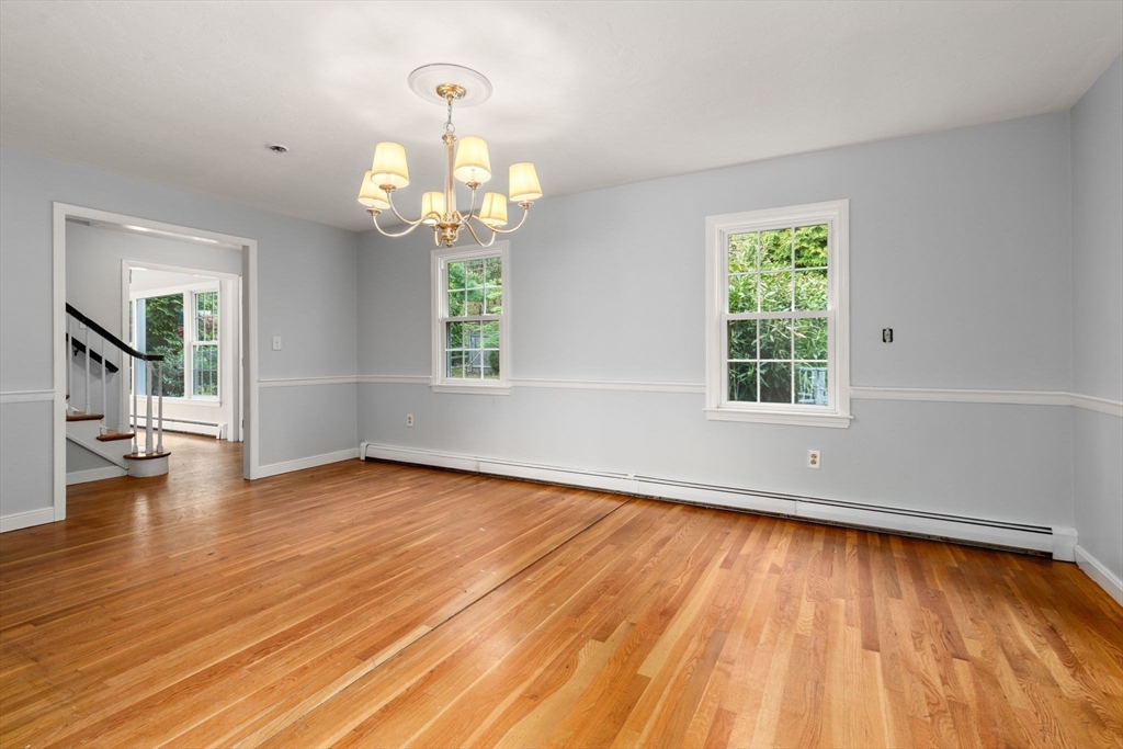 1066 Hillside St Property Photo 12
