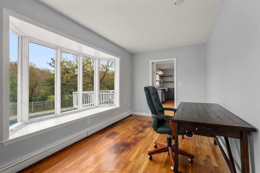 1066 Hillside St Property Photo 17