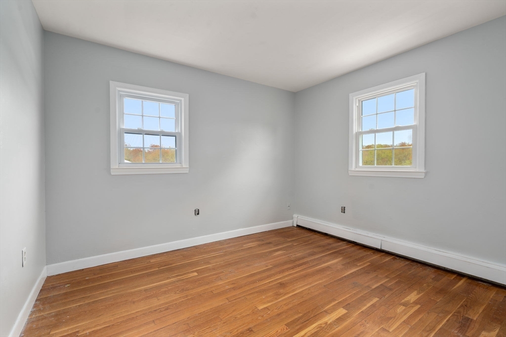 1066 Hillside St Property Photo 21