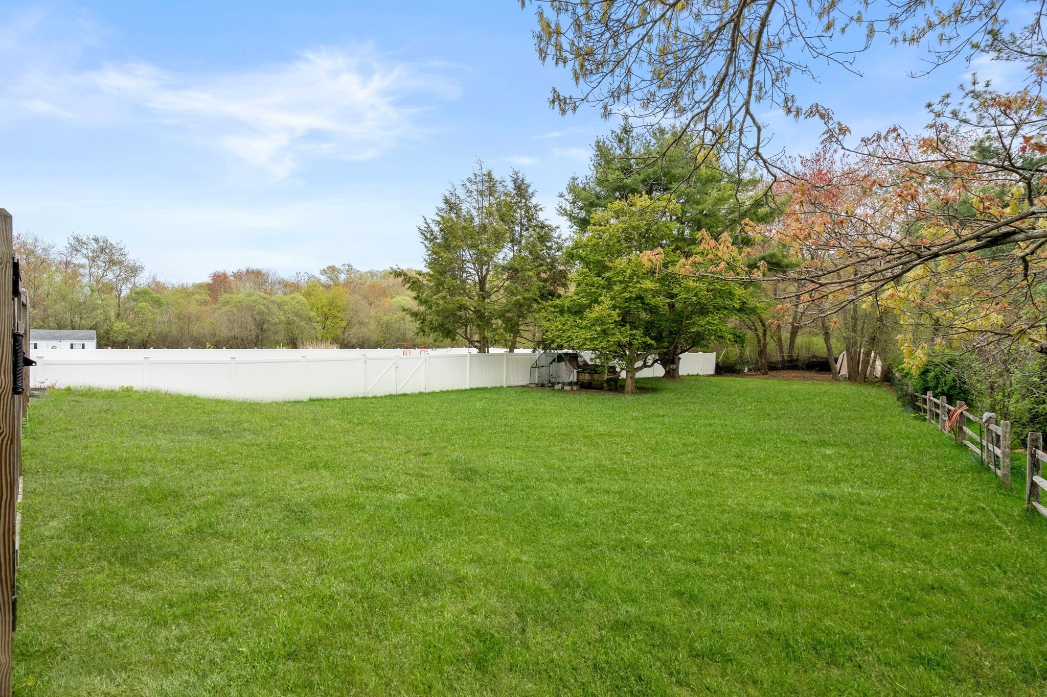 1066 Hillside St Property Photo 36