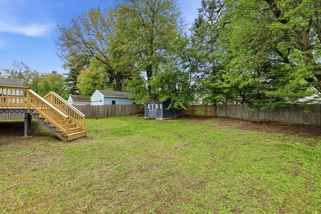 42 Amos Dr Property Photo 30
