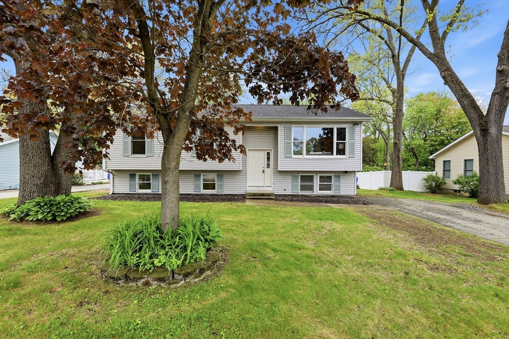 42 Amos Dr Property Photo 33