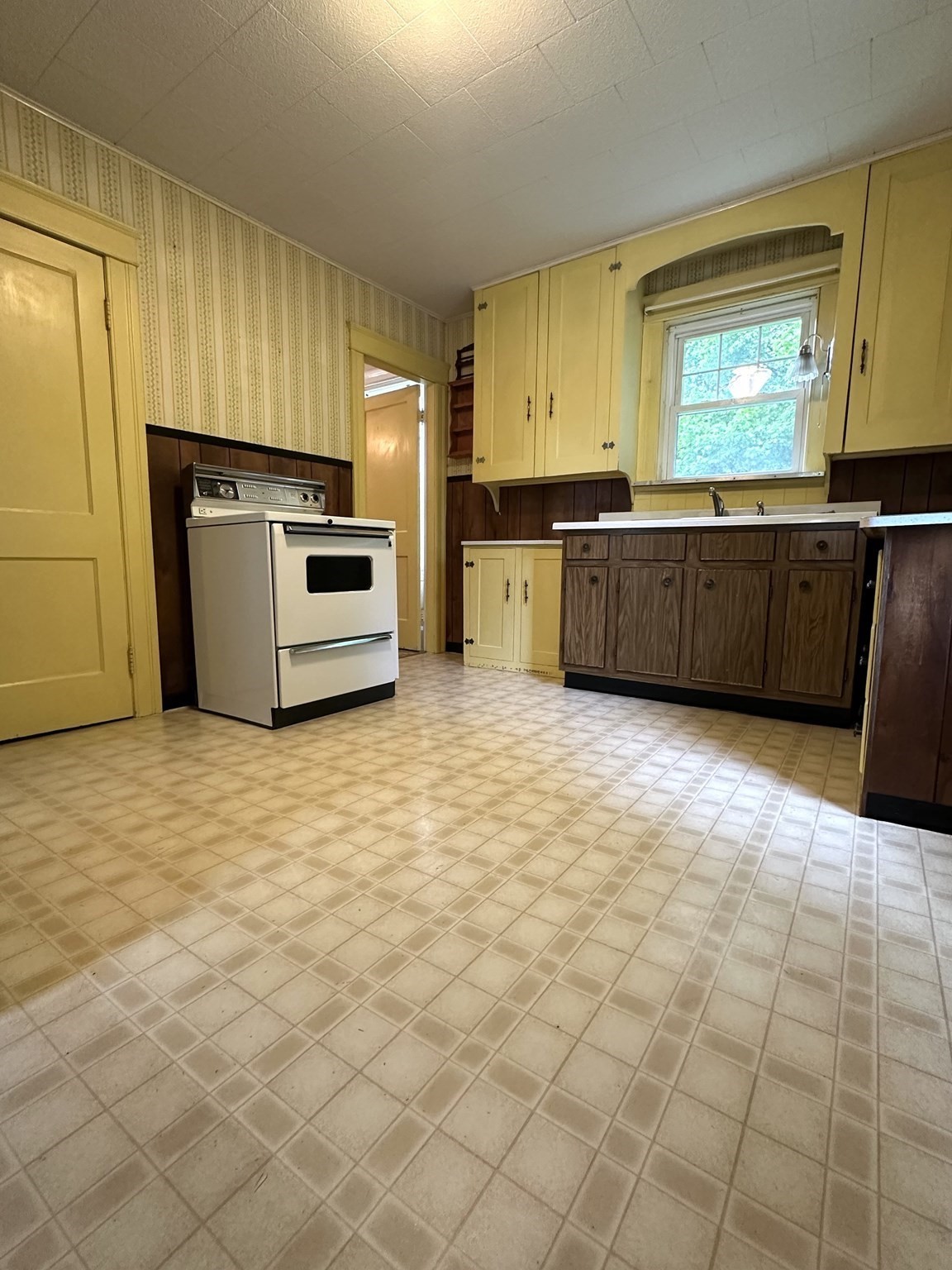 10 Park St Property Photo 18