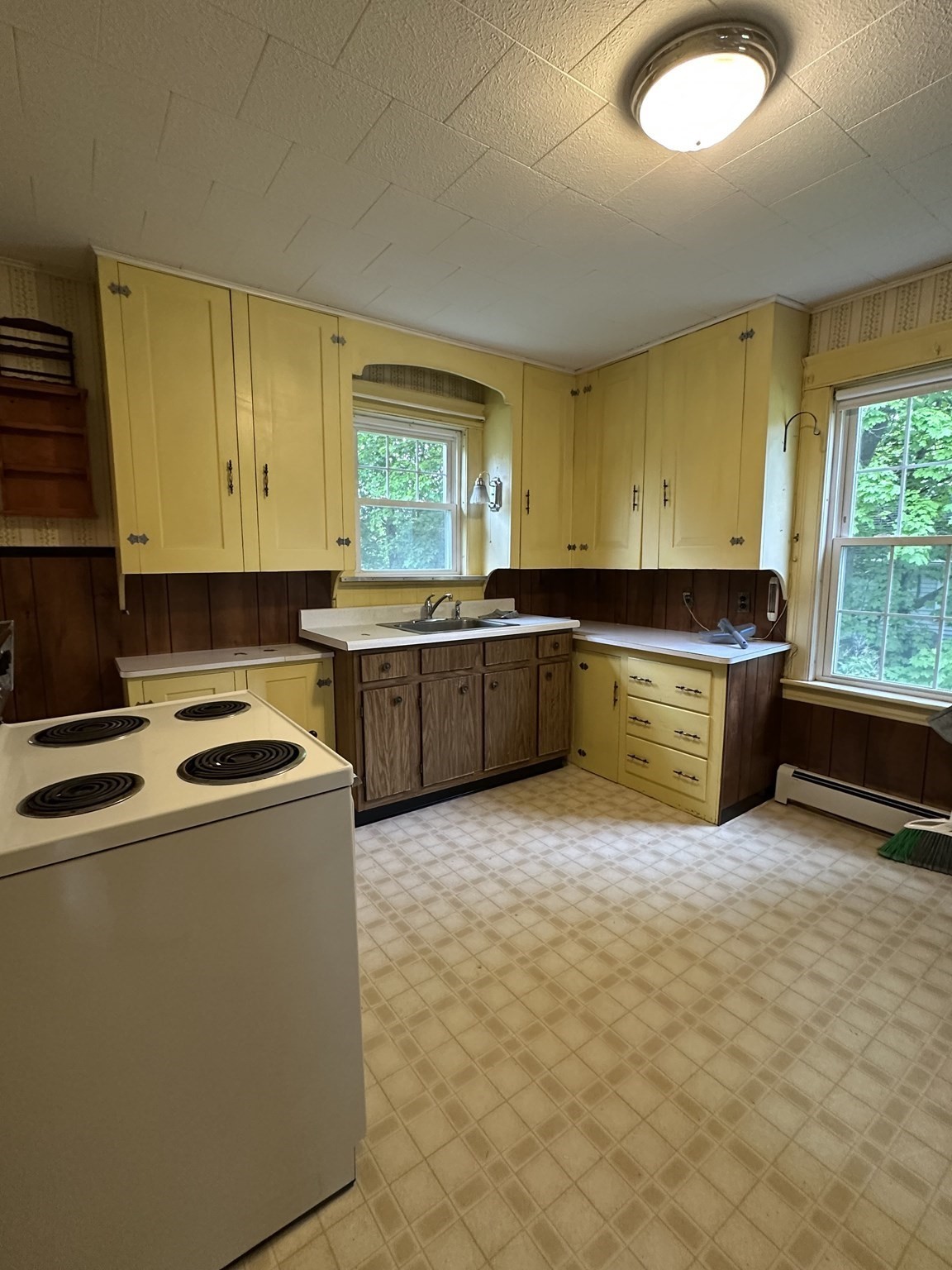 10 Park St Property Photo 19