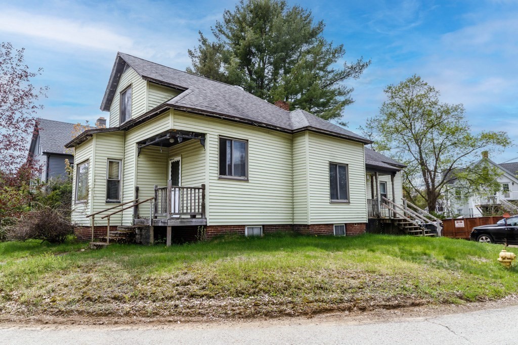 42 Circle Street Property Photo 1
