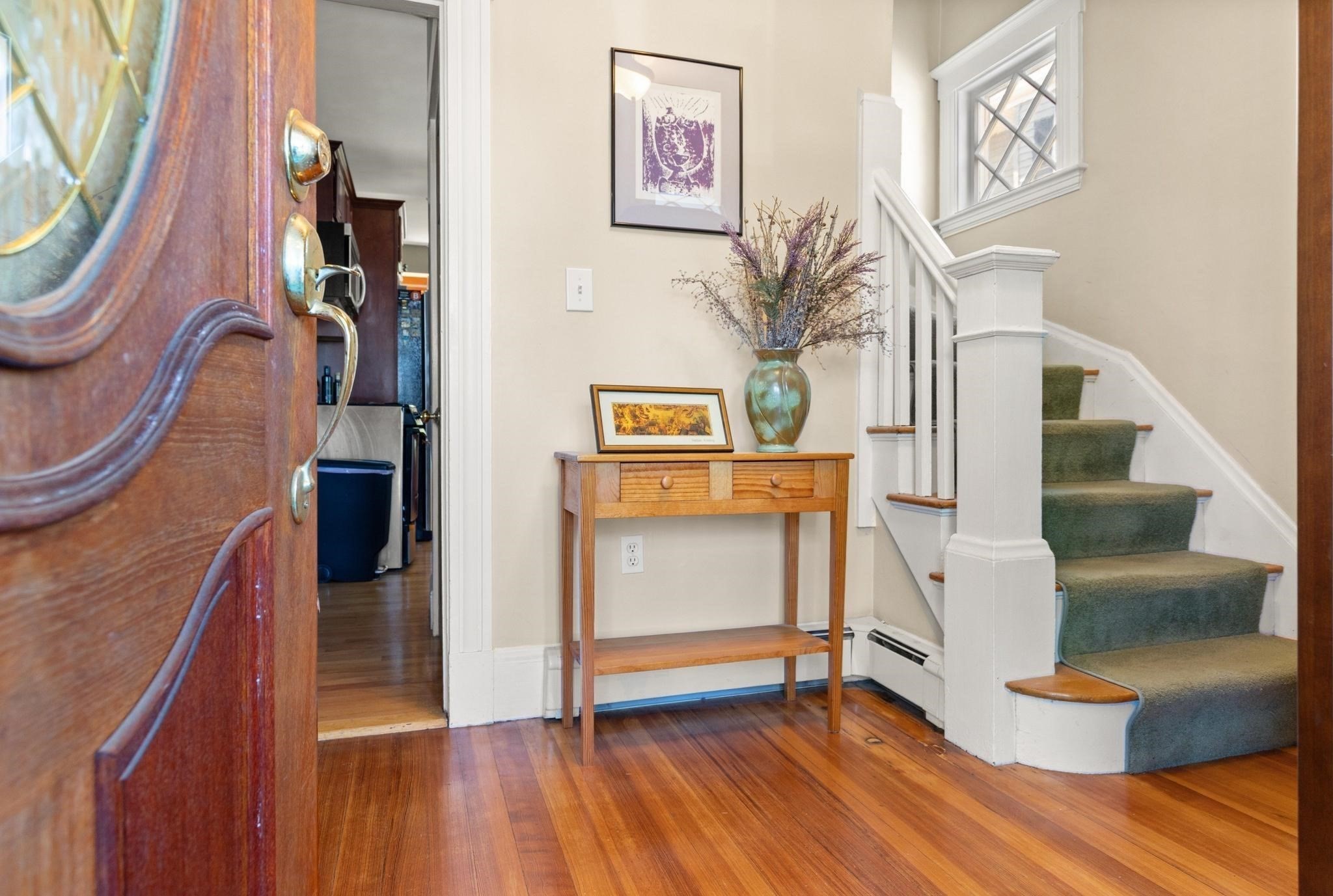 42 Freeman Ave Property Photo 6