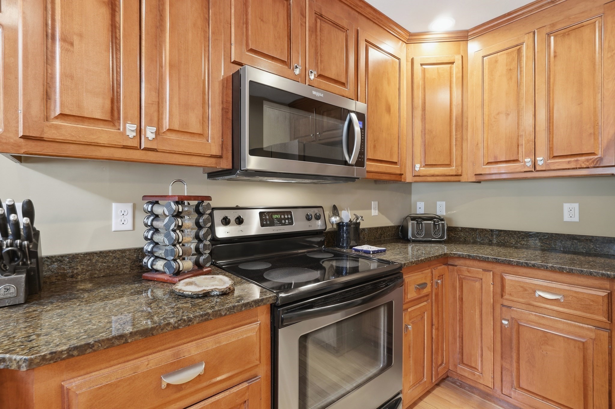 6 Ashton Lane # 6 Property Photo 10