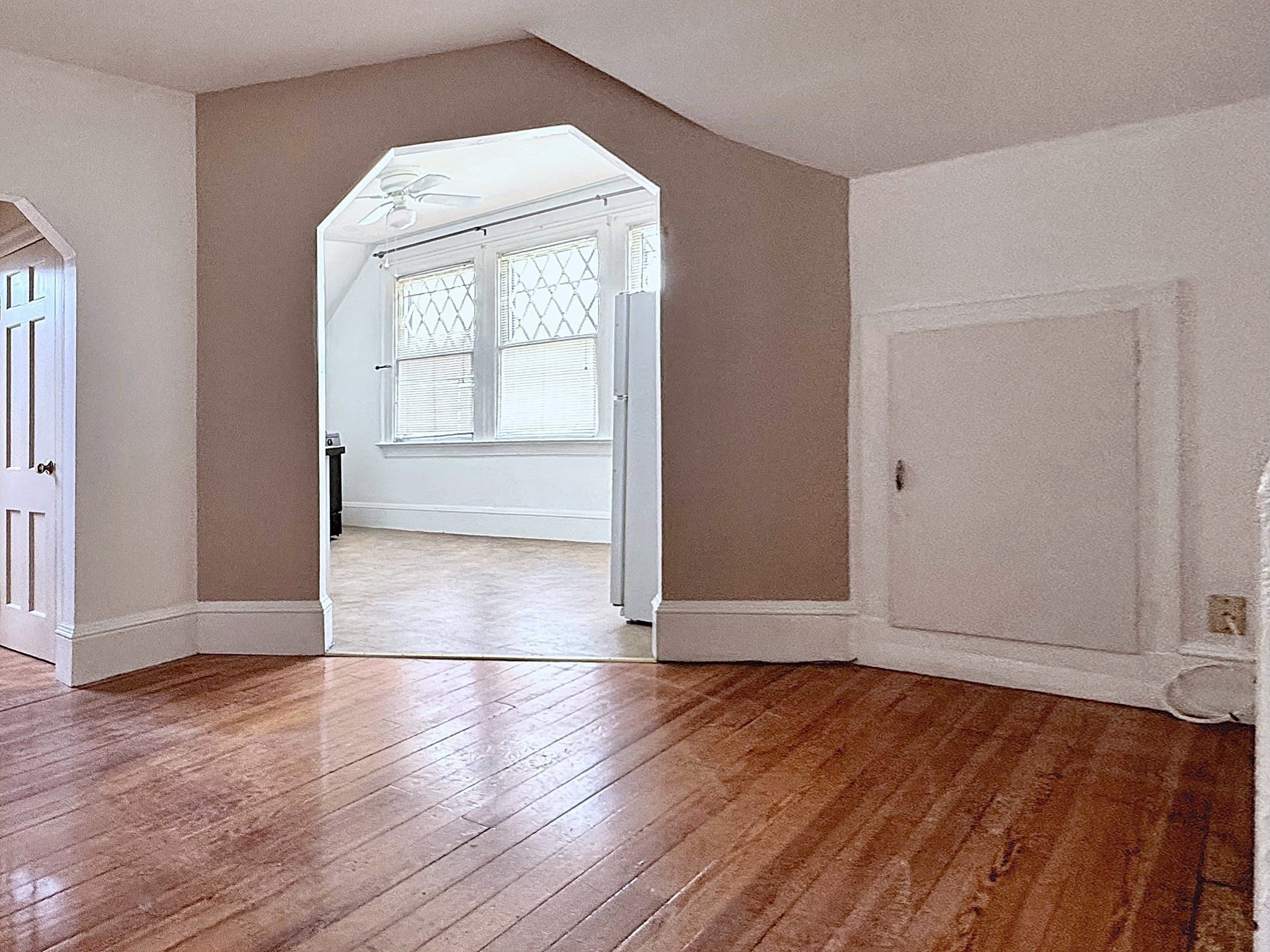 587 Haverhill Street # 6 Property Photo 6