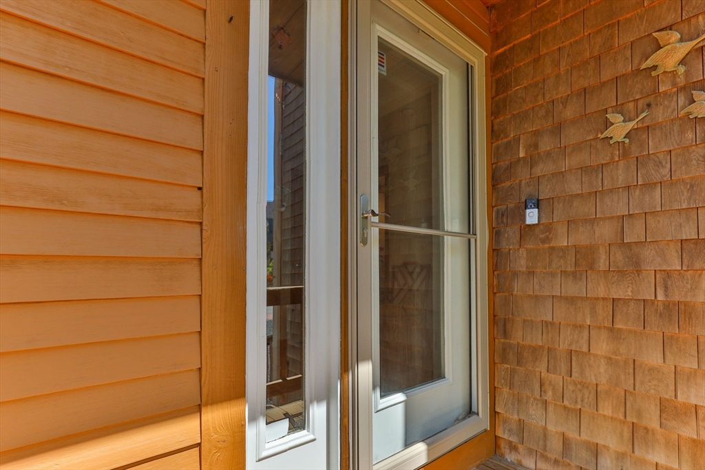 27 Blueberry Avenue Property Photo 3