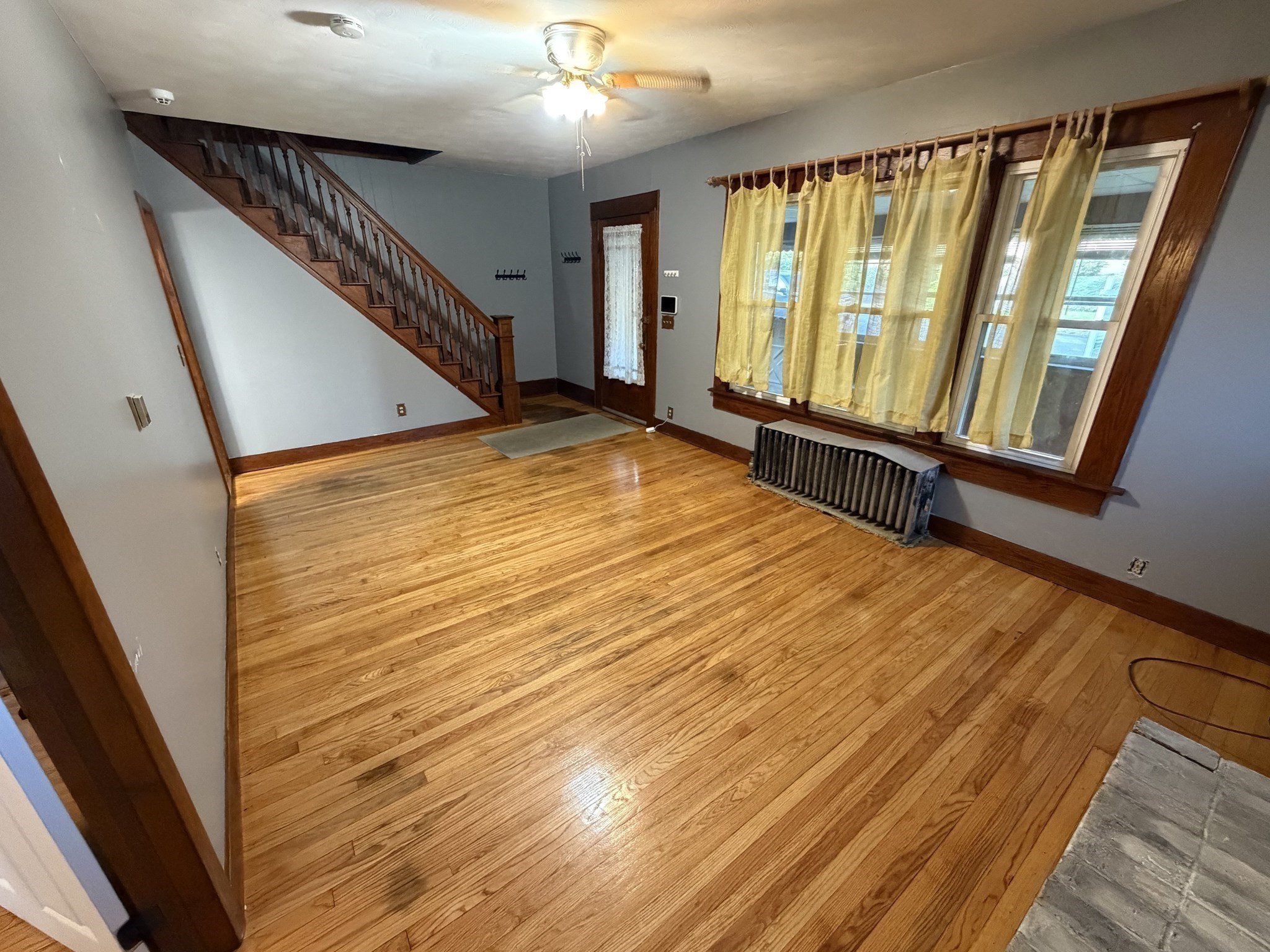 74 Gates Ave Property Photo 5