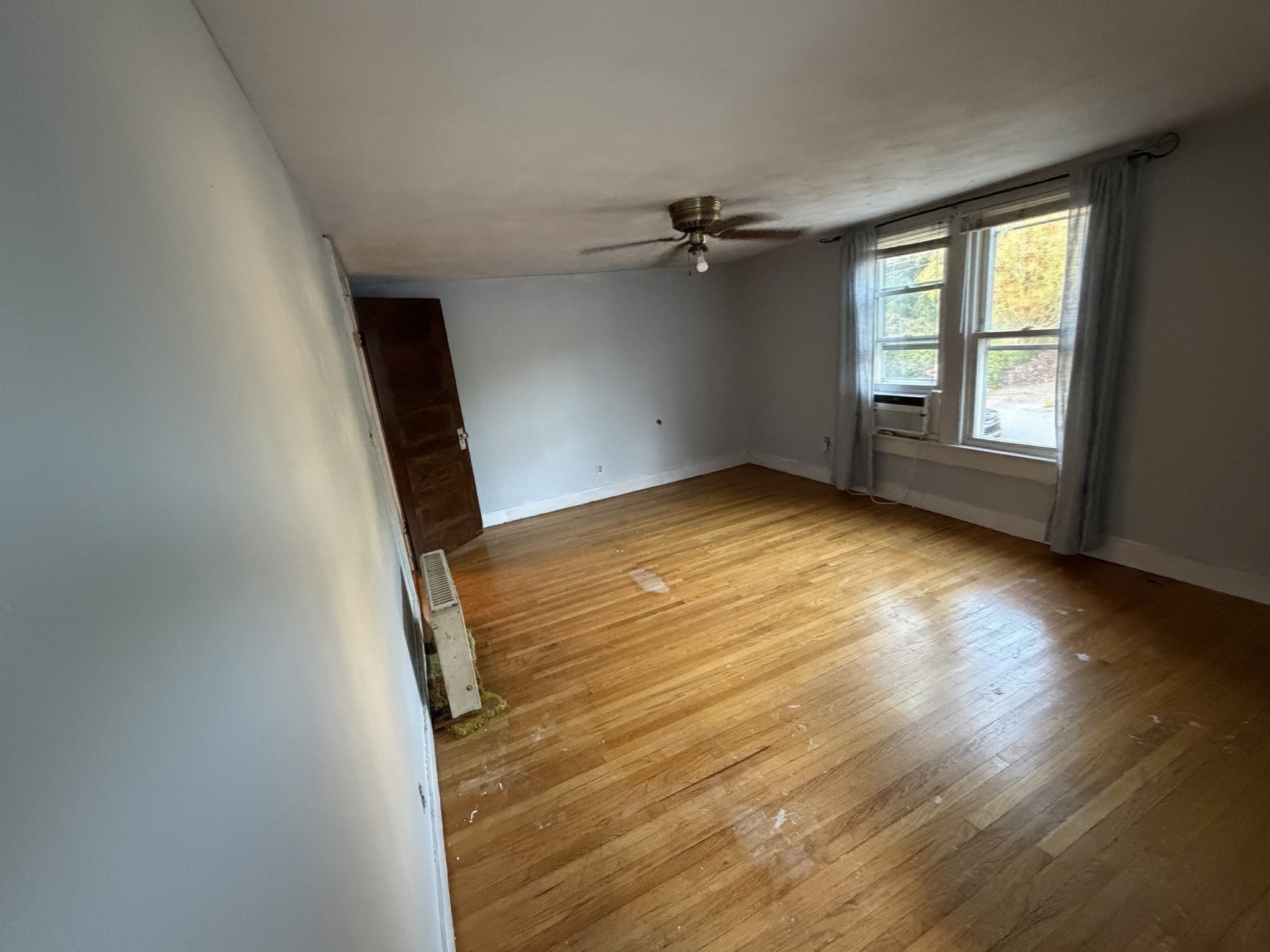 74 Gates Ave Property Photo 25