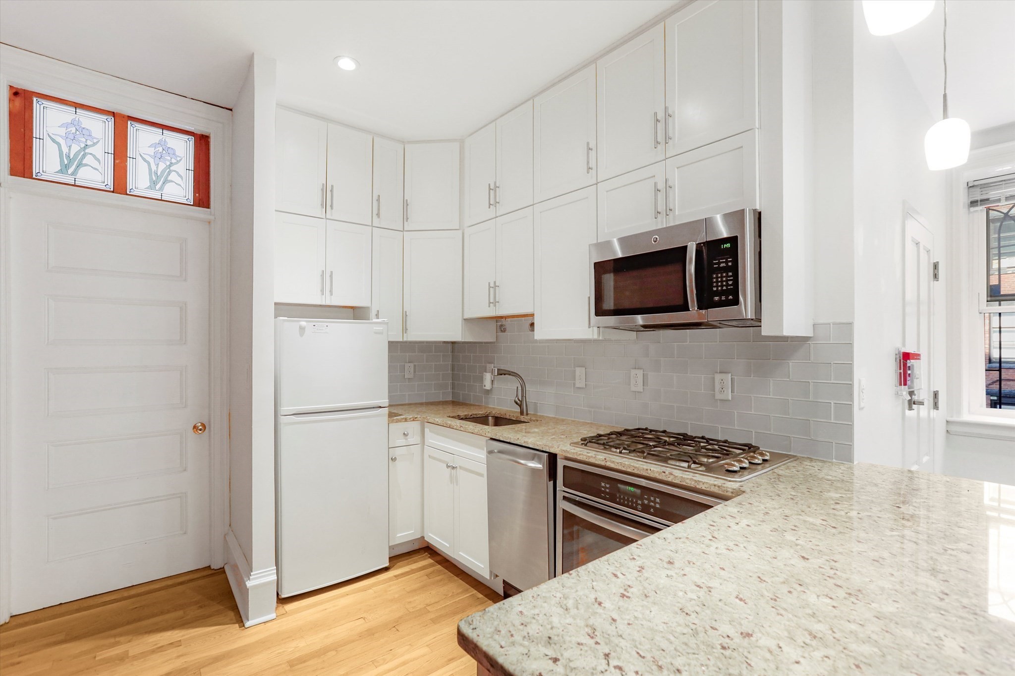 31 Massachusetts Ave # 2 Property Photo 3
