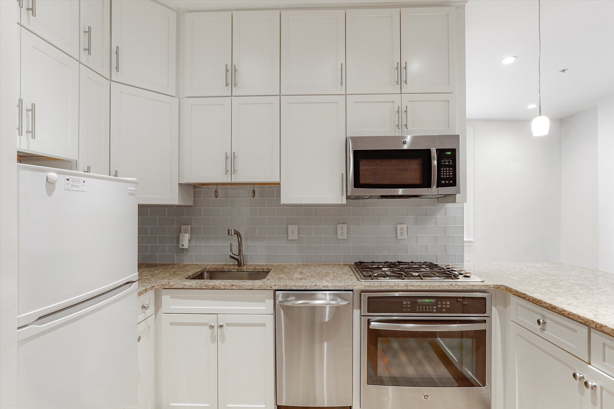 31 Massachusetts Ave # 2 Property Photo 4