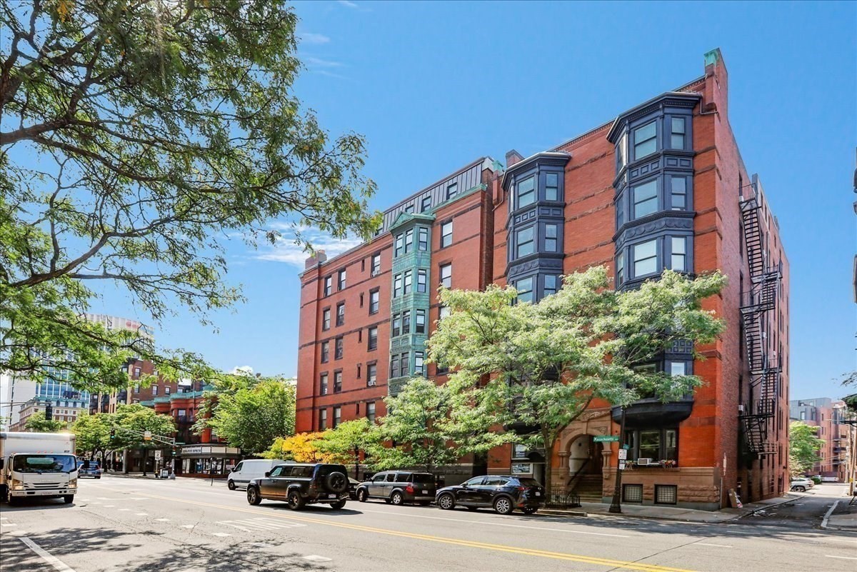 31 Massachusetts Ave # 2 Property Photo 9