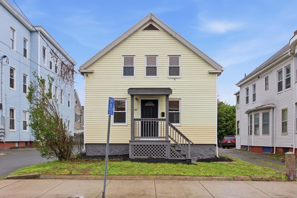 48 Vine St Property Photo 1