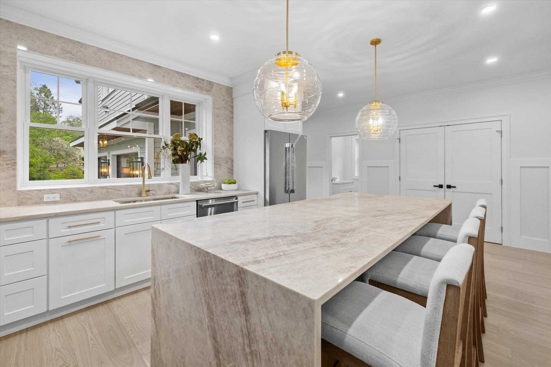 150 Fruit St Property Photo 5