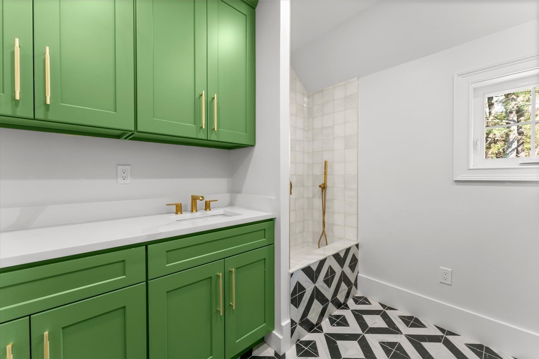 150 Fruit St Property Photo 20