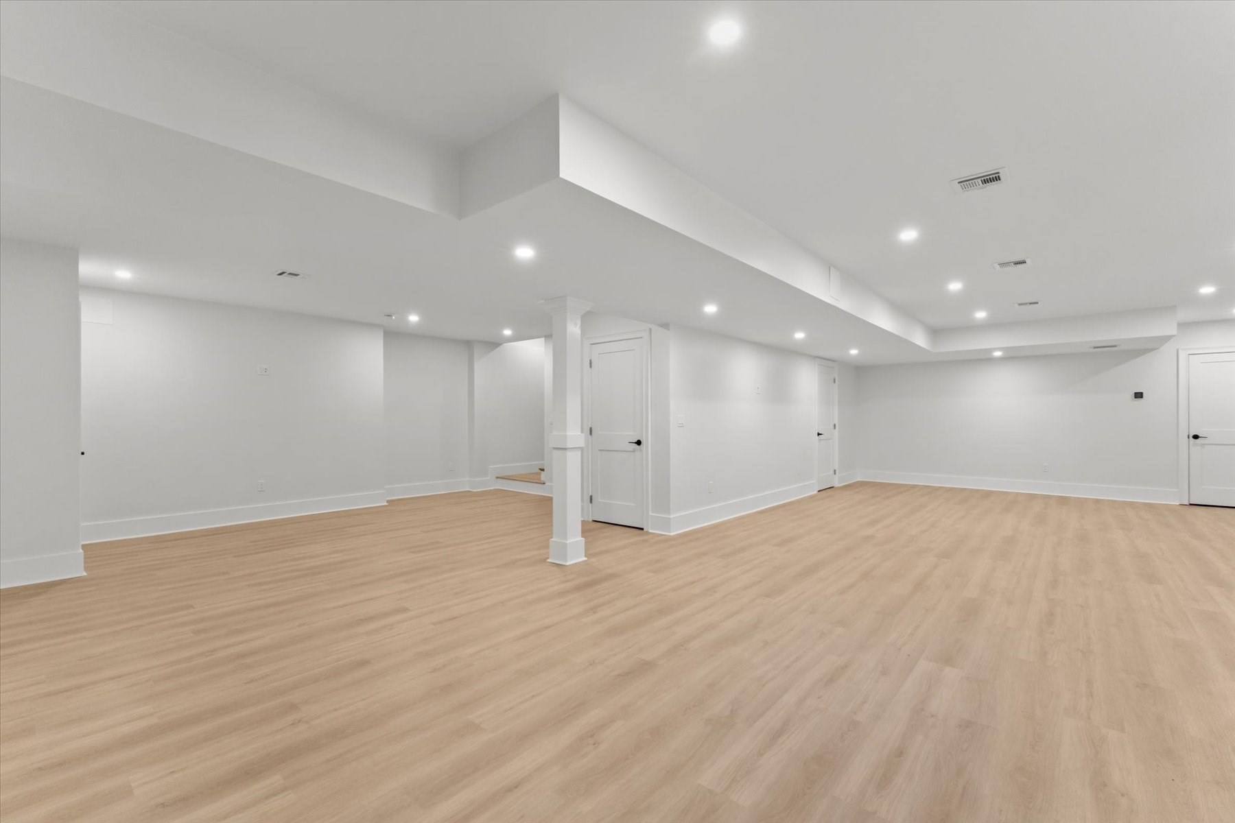150 Fruit St Property Photo 28