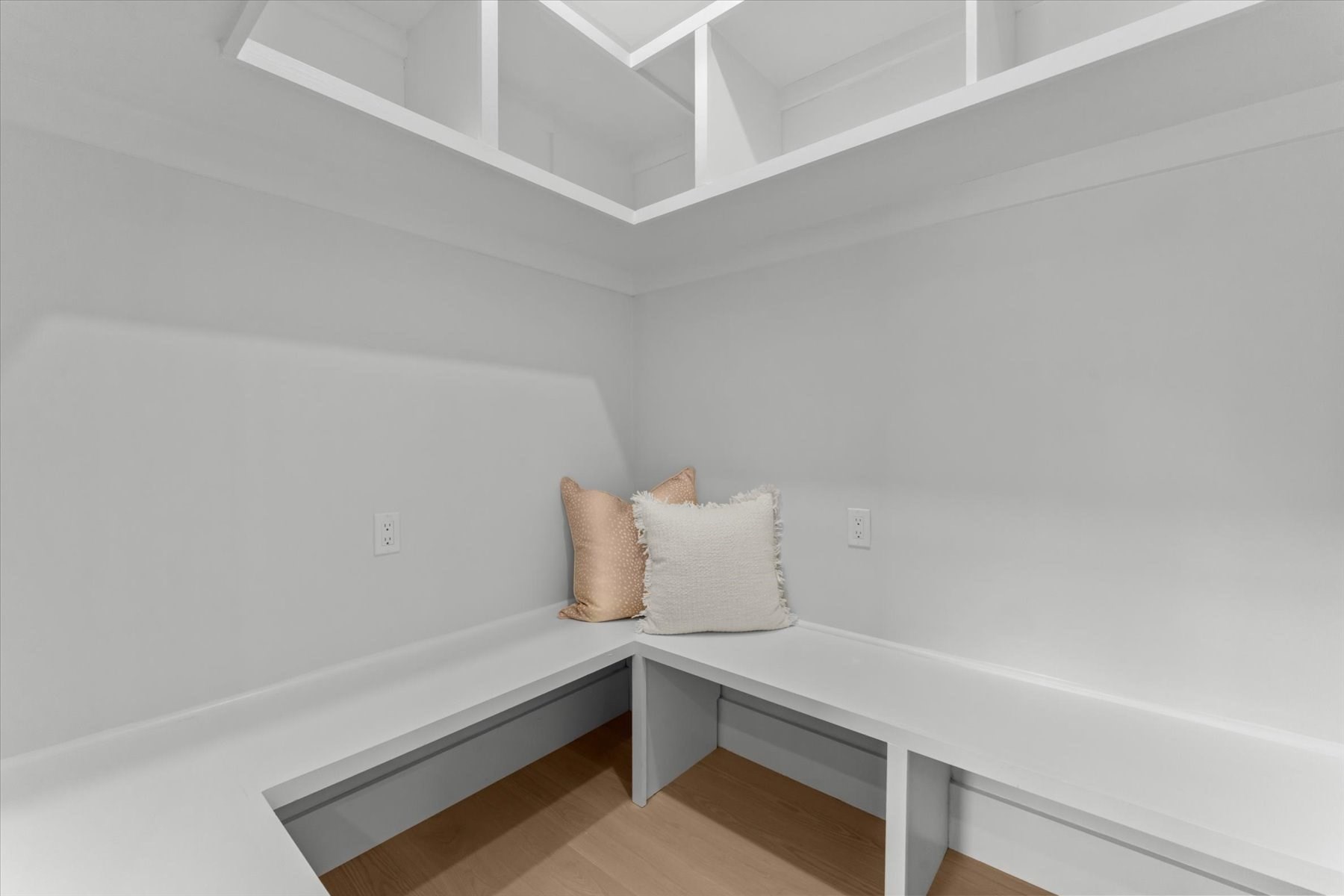 150 Fruit St Property Photo 30