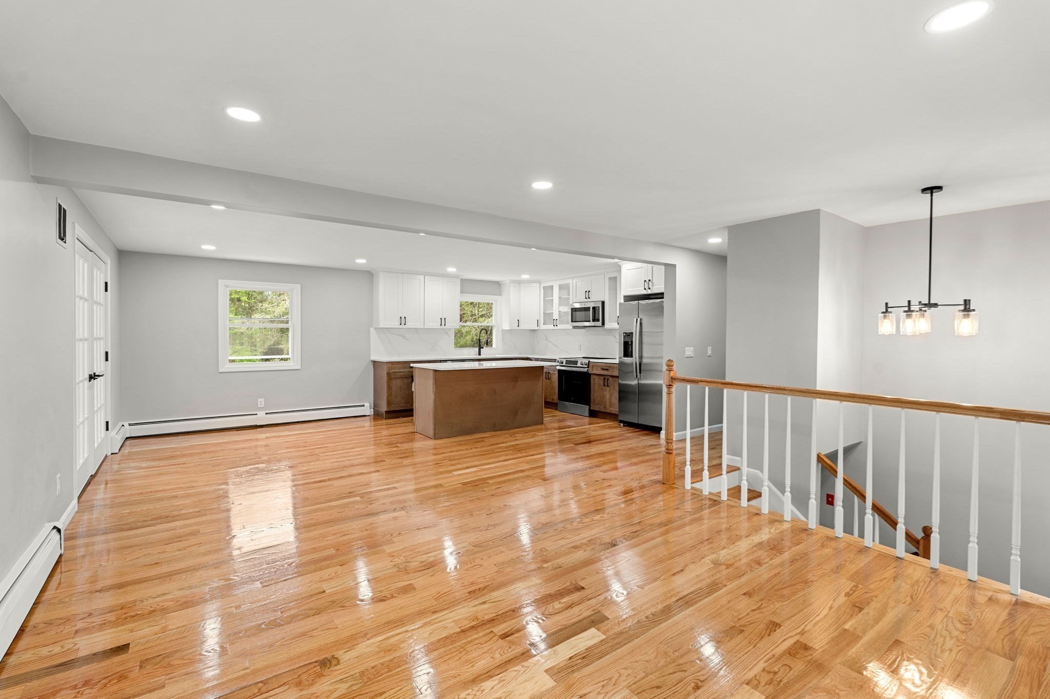 217 Dean St Property Photo 4