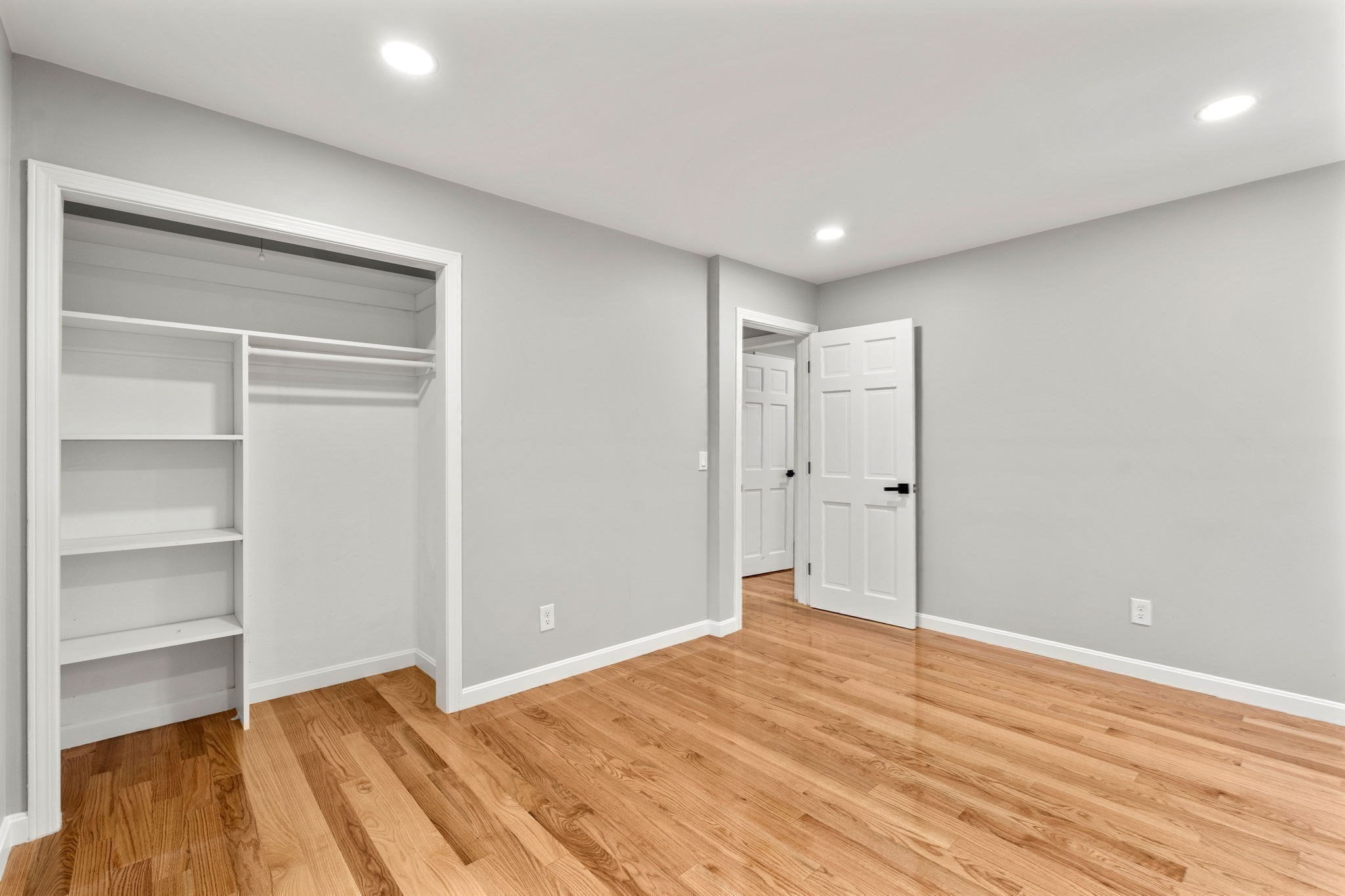 217 Dean St Property Photo 13
