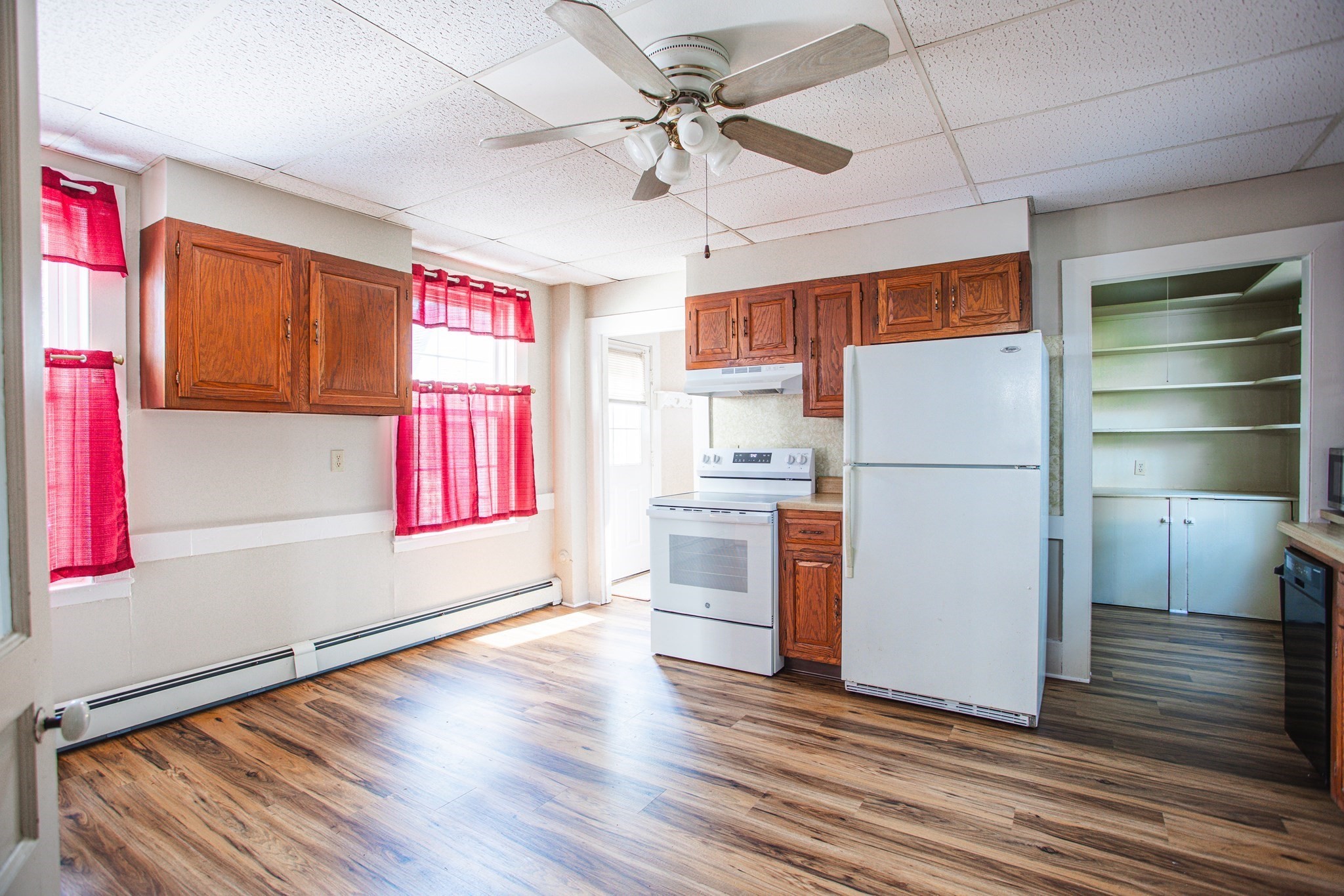 78 Pleasant Street Property Photo 2
