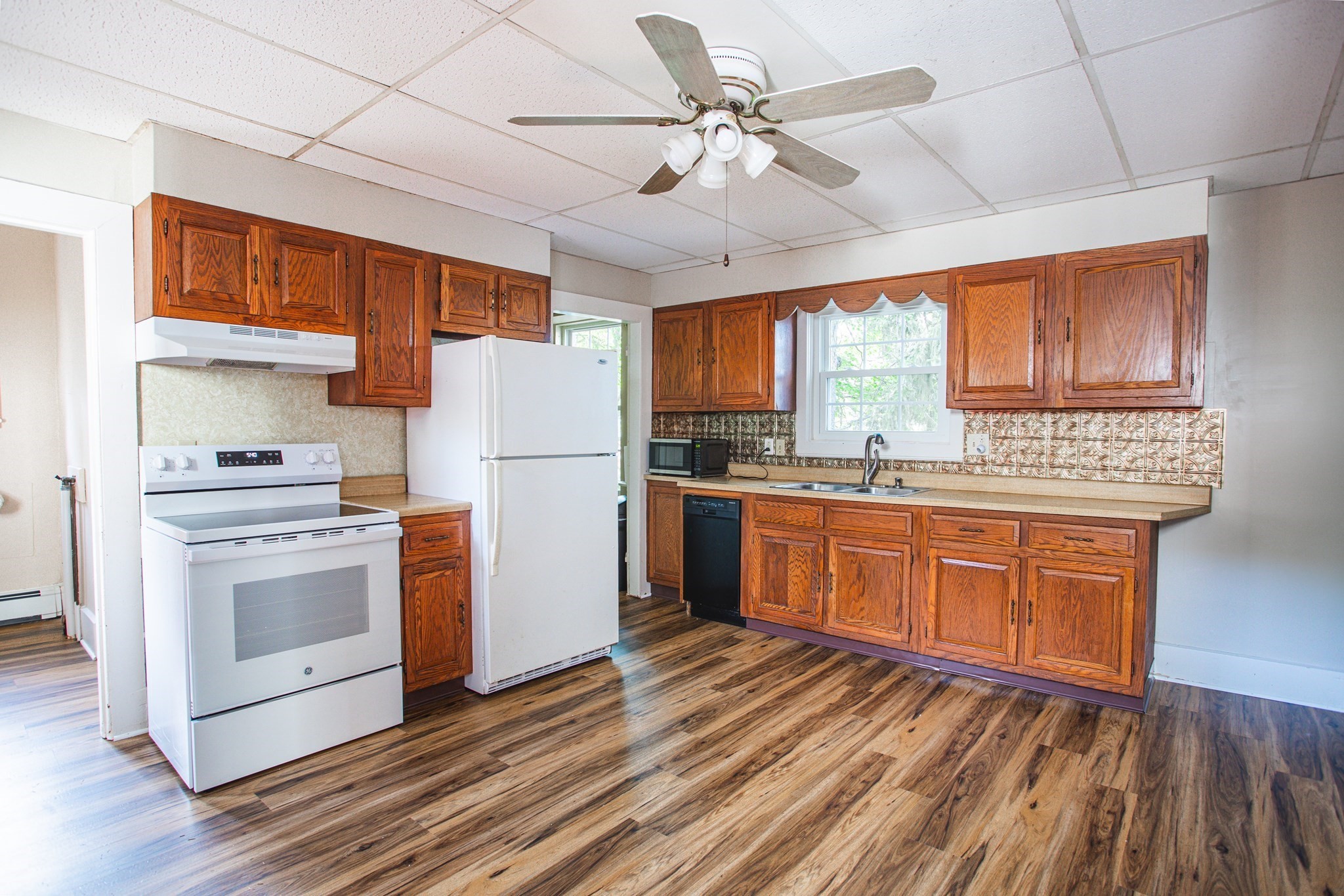 78 Pleasant Street Property Photo 3