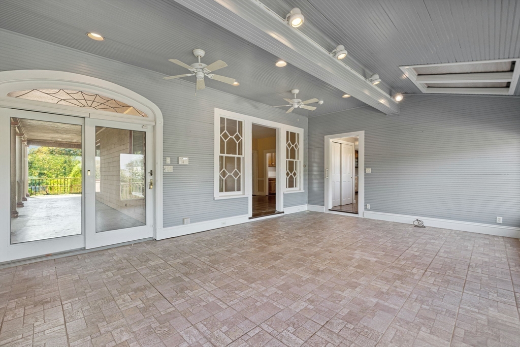 372 Ocean Avenue Property Photo 11