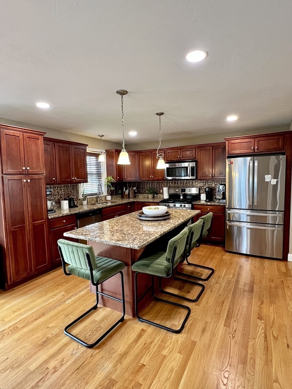 587 Tremont St Property Photo 4