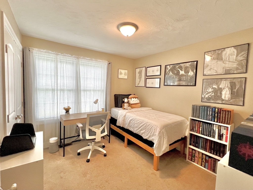 587 Tremont St Property Photo 14