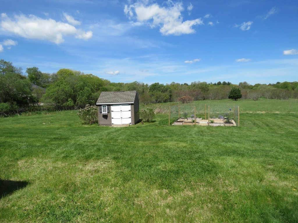 587 Tremont St Property Photo 27
