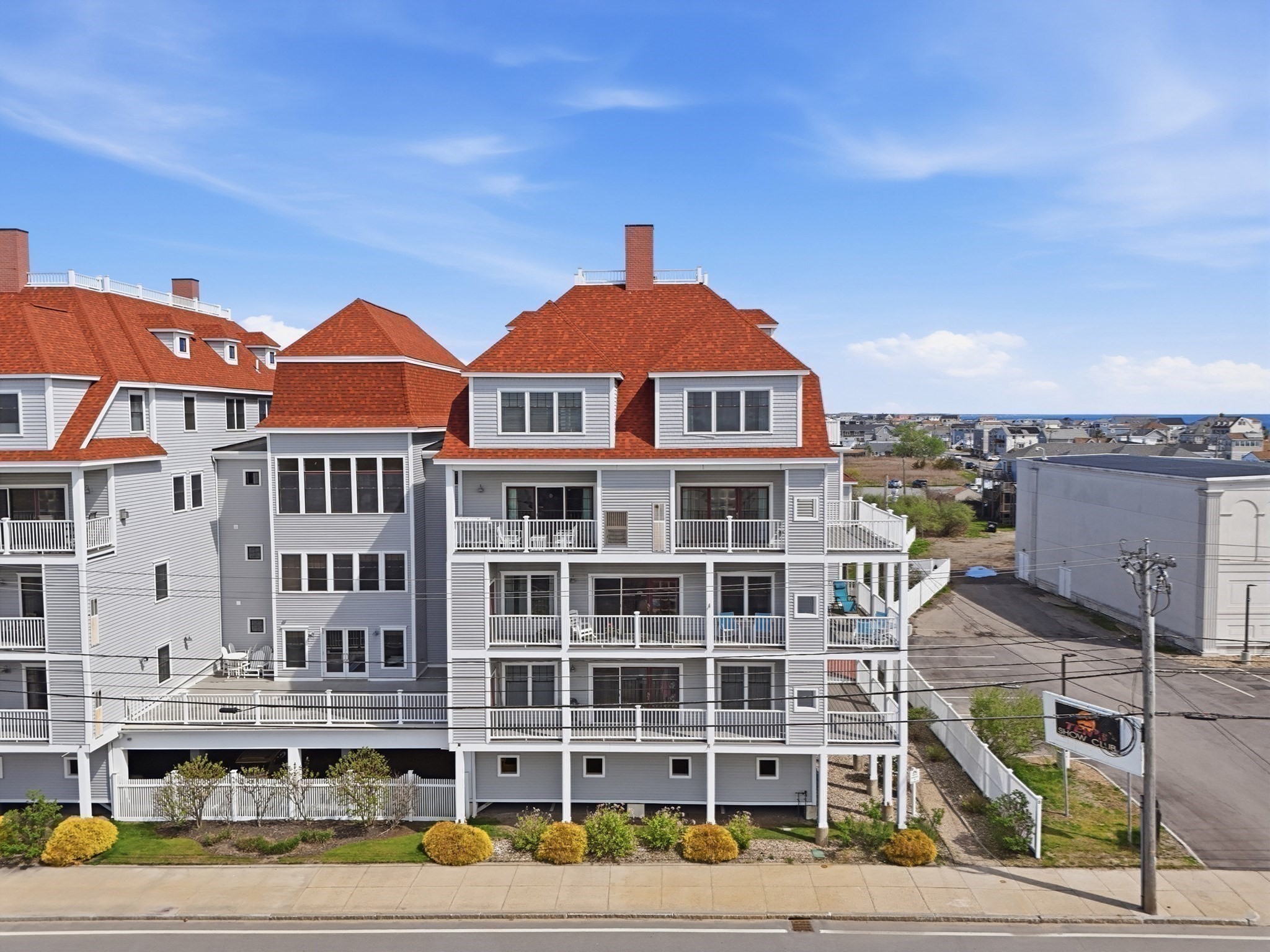 233 Beach Rd # A11 Property Photo 1