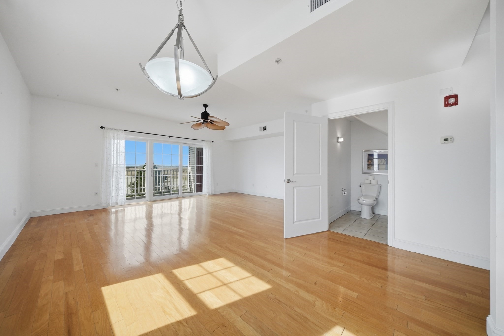 233 Beach Rd # A11 Property Photo 12