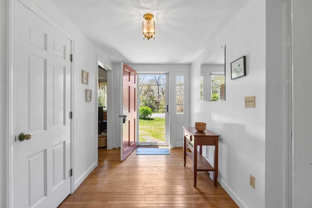 1230 Massasoit Road Property Photo 8