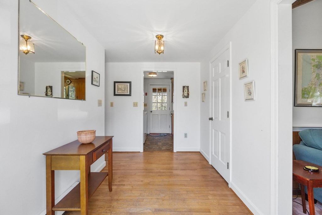 1230 Massasoit Road Property Photo 9