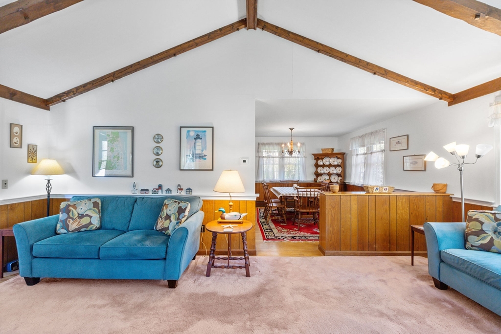 1230 Massasoit Road Property Photo 13