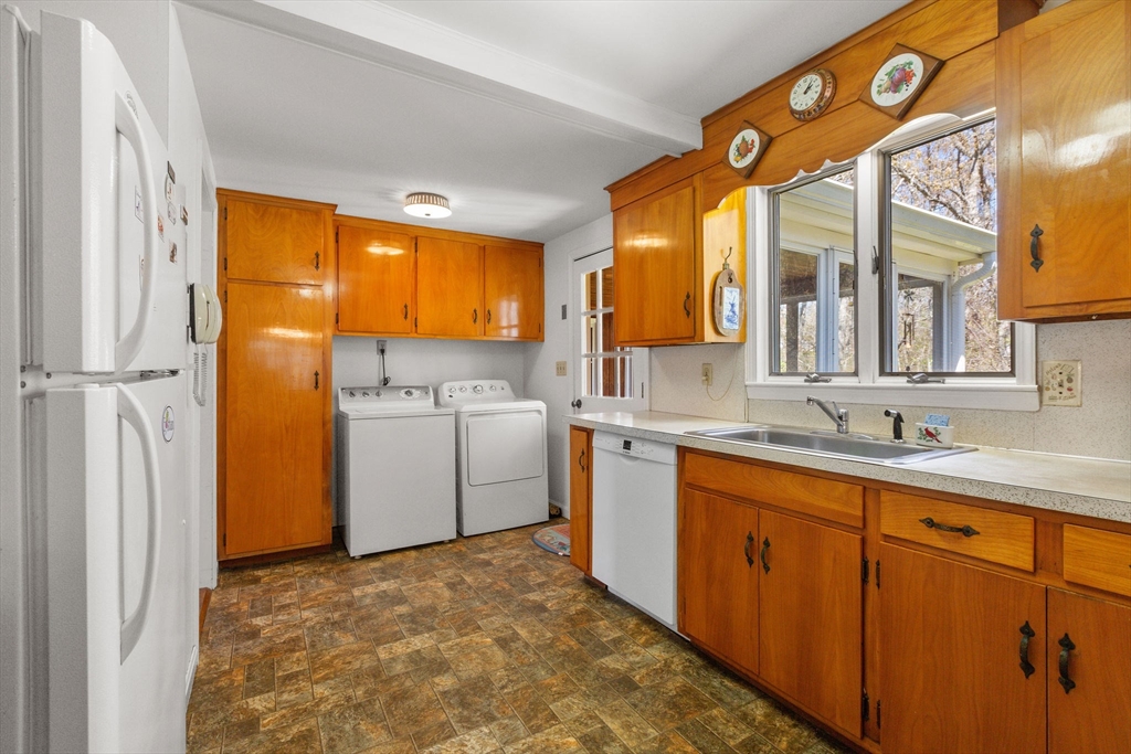 1230 Massasoit Road Property Photo 19