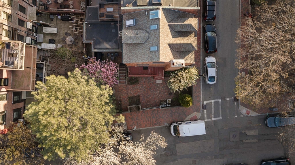 8 Ringgold St Property Photo 5