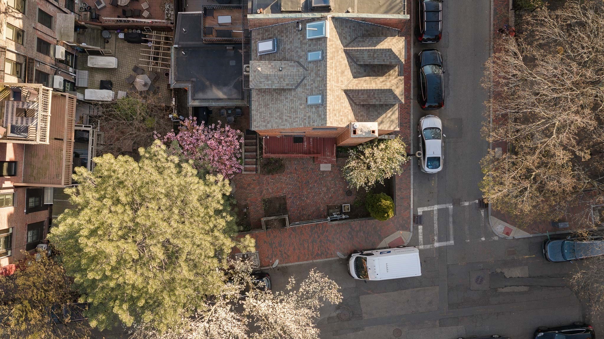 8 Ringgold St Property Photo 5
