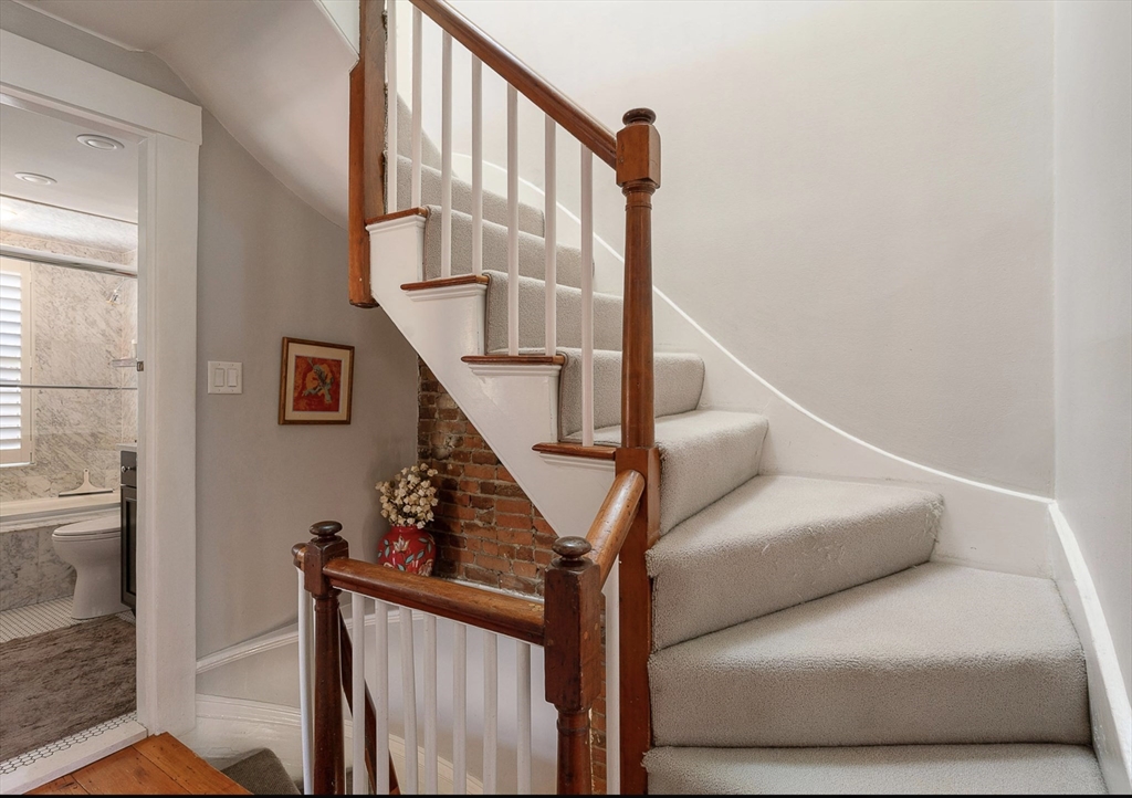 8 Ringgold St Property Photo 34